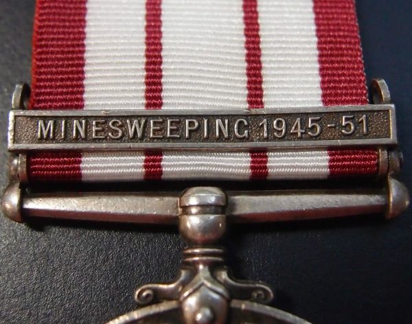 BRITISH 1915-1962 NAVAL GENERAL SERVICE MEDAL MINESWEEPING 1945-51 - Image 3