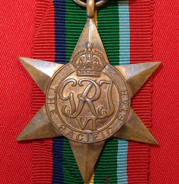 VINTAGE WW2 AUSTRALIAN BRITISH COMMONWEALTH THE PACIFIC STAR MEDAL