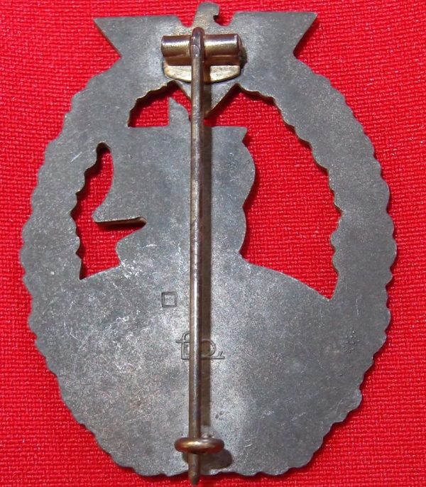 WW2 GERMAN NAVY KRIEGSMARINE AUXILIARY CRUISER WAR BADGE BY FRIEDRICH ORTH - Image 2