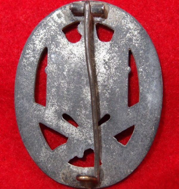 WW2 GERMAN NAZI GENERAL ASSAULT BADGE IN SILVER - Image 3