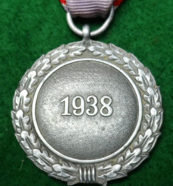 **SOLD** LUFTSHUTZ  CIVIL AIR DEFENCE HONOUR DECORATION 2ND CLASS - Image 4