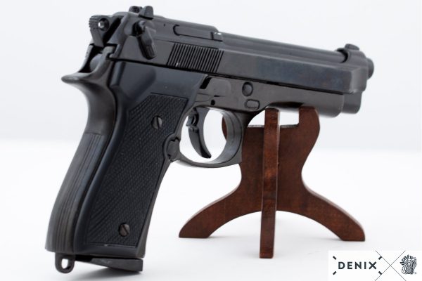 M92 BERETTA 9MM MILITARY MODEL REPLICA PISTOL BY DENIX - Image 4