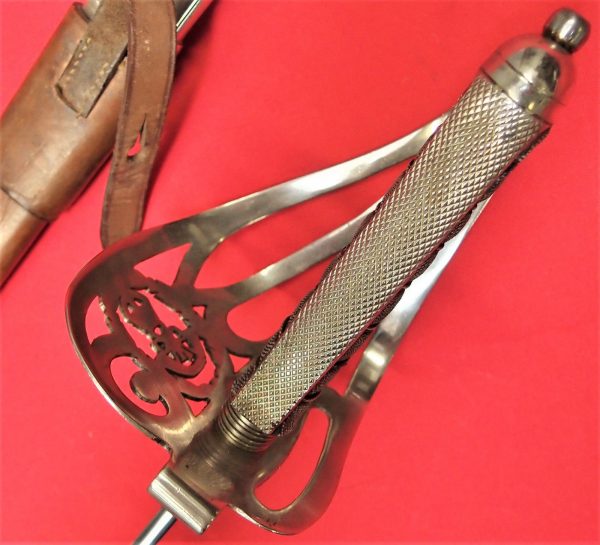 **SOLD** WW2 ERA BRITISH ARMY 1827 PATTERN RIFLE OFFICERS SWORD WITH SCABBARD - Image 5