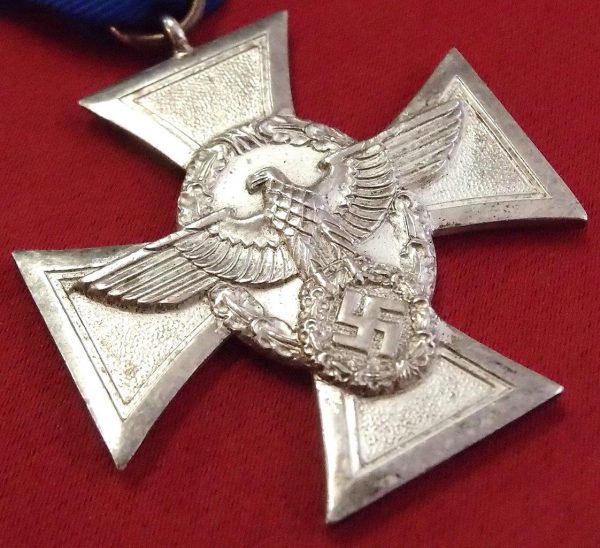 **SOLD** WW2 GERMAN POLICE 18 YEAR SERVICE MEDAL 2ND CLASS