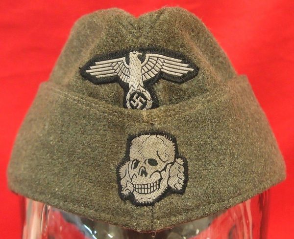 WW2 GERMAN SS ENLISTED MANS M40 OVERSEAS SIDE CAP