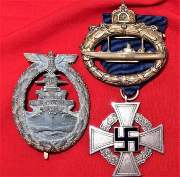 CASED WW1 & WW2 GERMAN NAVY BADGES & MEDAL