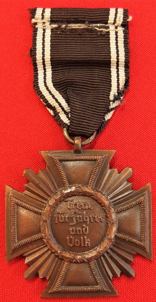 N.S.D.A.P. TEN YEAR LONG SERVICE MEDAL WITH RIBBON BY Gebr. Jäger, Gablonz a. N Sudetenland - Image 2