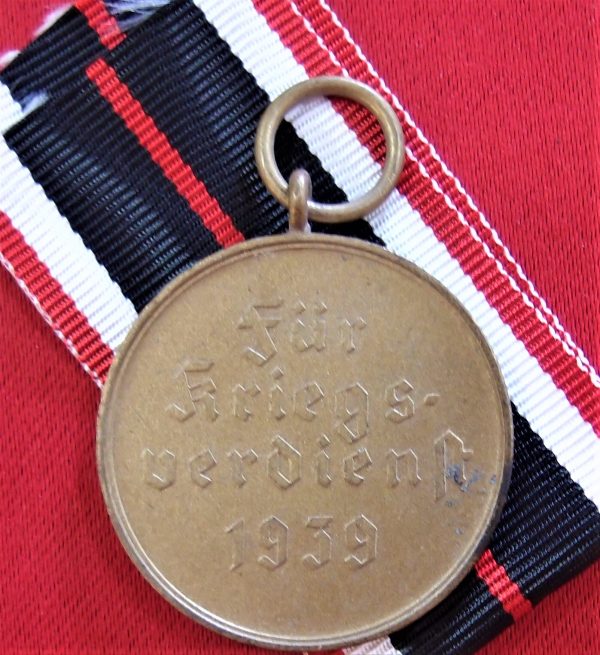 WW2 NAZI GERMANY WAR MERIT MEDAL - Image 2