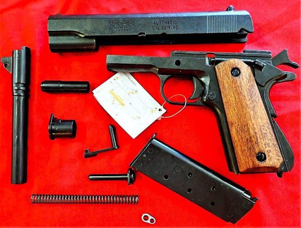 REPLICA M1911 US .45 CAL COLT HAND GUN PISTOL DENIX - STRIP DOWN TYPE HATCHED WOODEN GRIPS - Image 5