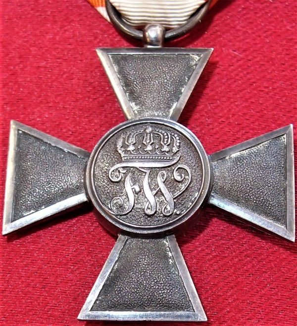 VINTAGE & RARE WW1 GERMAN PRUSSIAN ORDER OF THE RED EAGLE 4th CLASS MEDAL - Image 3