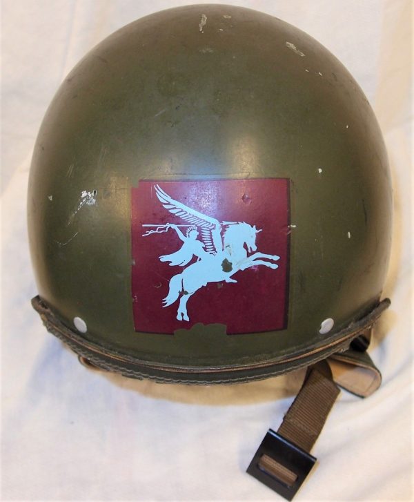 VIETNAM WAR ERA AUSTRALIAN 3RD BN RAR 1970’S UNIFORM PARATROOPER HELMET - Image 2