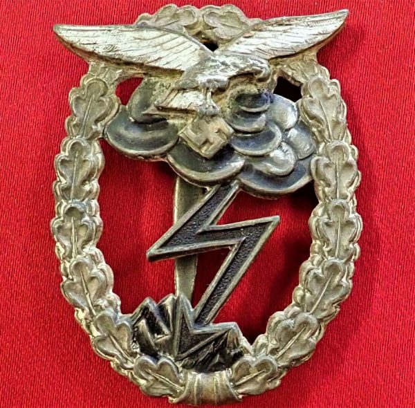 WW2 GERMAN LUFTWAFFE GROUND ASSAULT BADGE BY METALL & KUNST