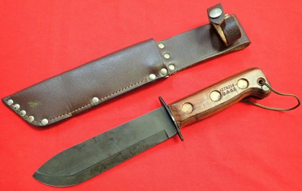 BRITISH ARMY SURVIVAL MILITARY COMBAT KNIFE & LEATHER SCABBARD 1982 UK MOD