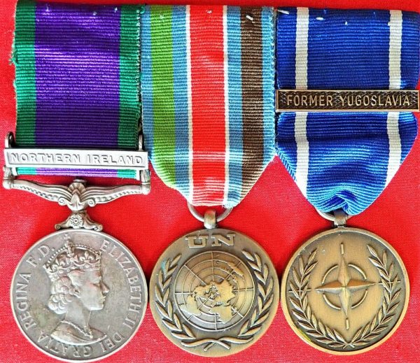 NORTHERN IRELAND & BOSNIA MEDAL GROUP OF 3 PTE CARR. WORCESTERSHIRE & SHERWOOD FORRESTERS