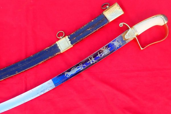 Rare 1796 pattern British Army cavalry officer’s sword and scabbard in ivory with blue & gilt engraved blade by Runkel - Image 5