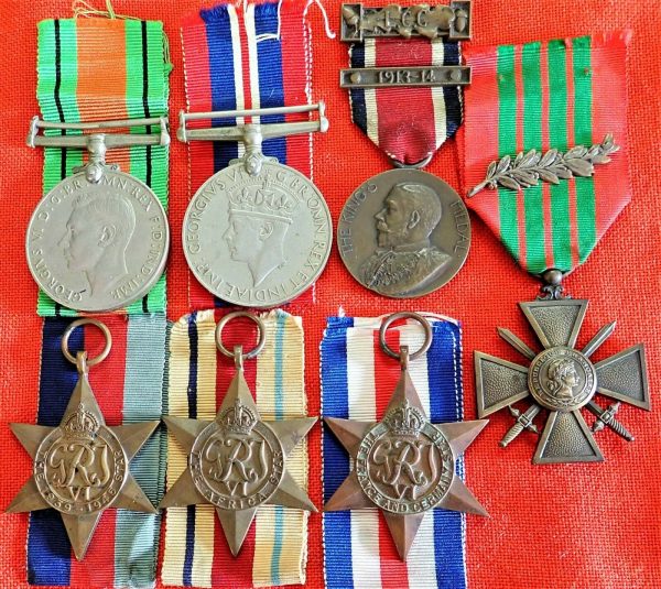 WW1 & 2 GROUP OF 5 BRITISH MEDALS IN ISSUE BOX WITH WW2 FRENCH CROIX DE GUERRE