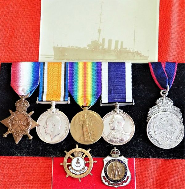 WW1 HMAS SYDNEY EMDEN ACTION BRITISH ROYAL NAVY MEDAL GROUP OF 5 WITH BADGES