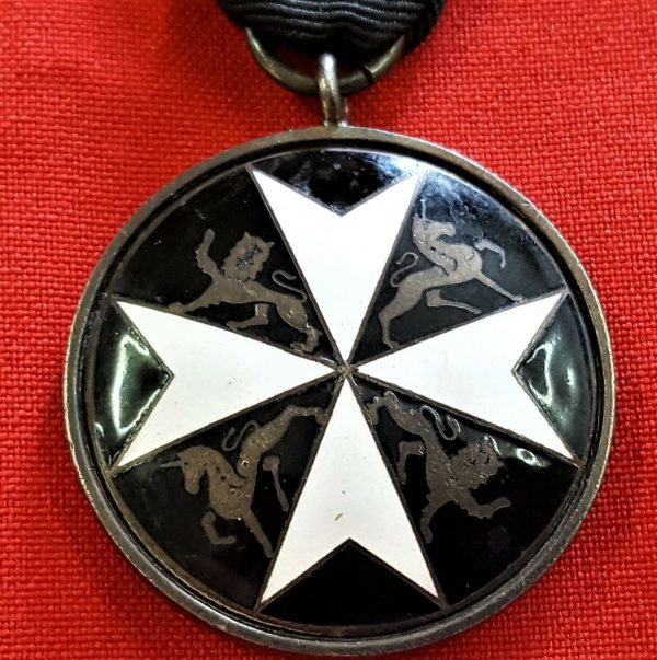 WW2 ERA ORDER OF ST JOHN OF JERUSALEM OFFICER'S BREAST BADGE MEDAL