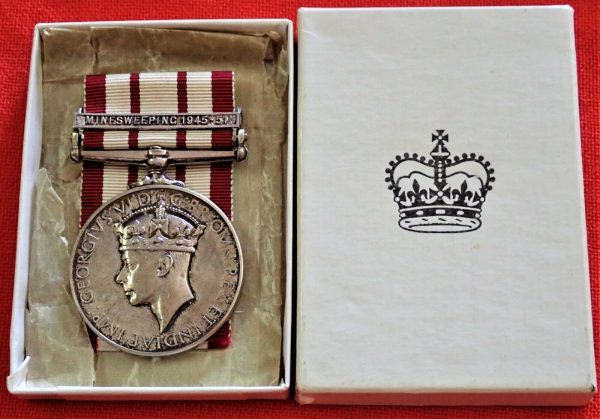 NAVAL GENERAL SERVICE MEDAL RARE CLASP MINE SWEEPING 1945-51 R.H DAVEY JX641172 - Image 2