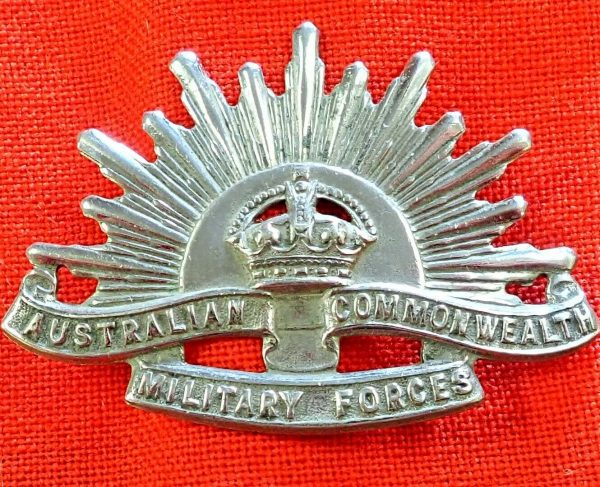 NURSE WW1 WW2 AUSTRALIAN ANZAC RISING SUN UNIFORM HAT OR CAP BADGE MEDAL AIF