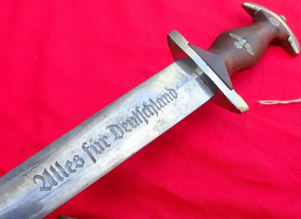 RARE WW2 GERMAN 1ST MODEL 1933 SA DAGGER WITH SCABBARD BY CR LINDER OF SOLINGEN - Image 3