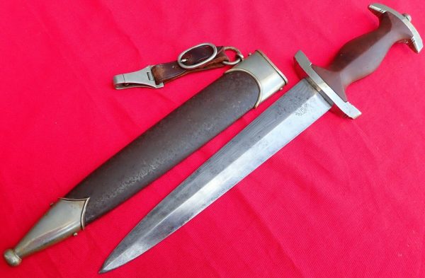 RARE WW2 GERMAN 1ST MODEL 1933 SA DAGGER WITH SCABBARD BY CR LINDER OF SOLINGEN - Image 9