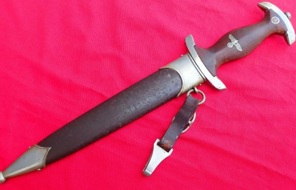 RARE WW2 GERMAN 1ST MODEL 1933 SA DAGGER WITH SCABBARD BY CR LINDER OF SOLINGEN - Image 10