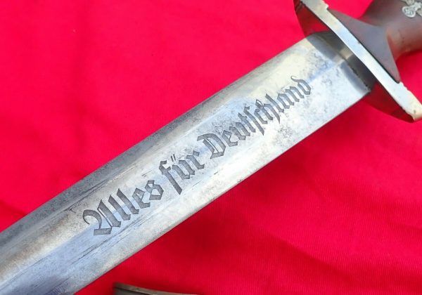 RARE WW2 GERMAN 1ST MODEL 1933 SA DAGGER WITH SCABBARD BY CR LINDER OF SOLINGEN - Image 6