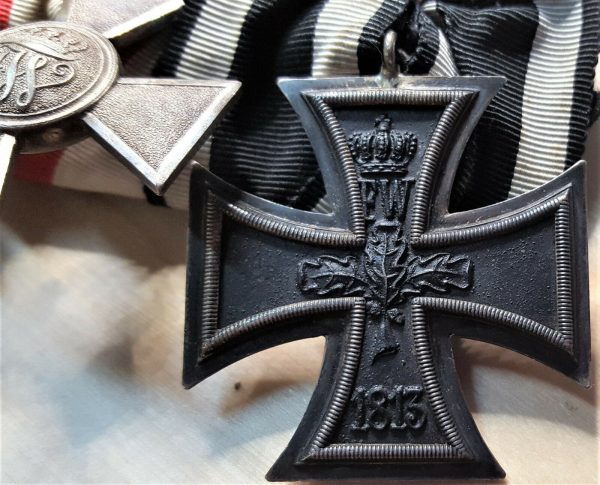 RARE WW1 GERMANY IRON CROSS & ORDER OF THE RED EAGLE MEDAL BAR - Image 7