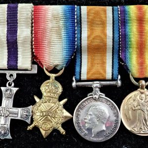 WW1 AUSTRALIAN BRITISH COMMONWEALTH MILITARY CROSS TRIO MINIATURE MEDALS SET