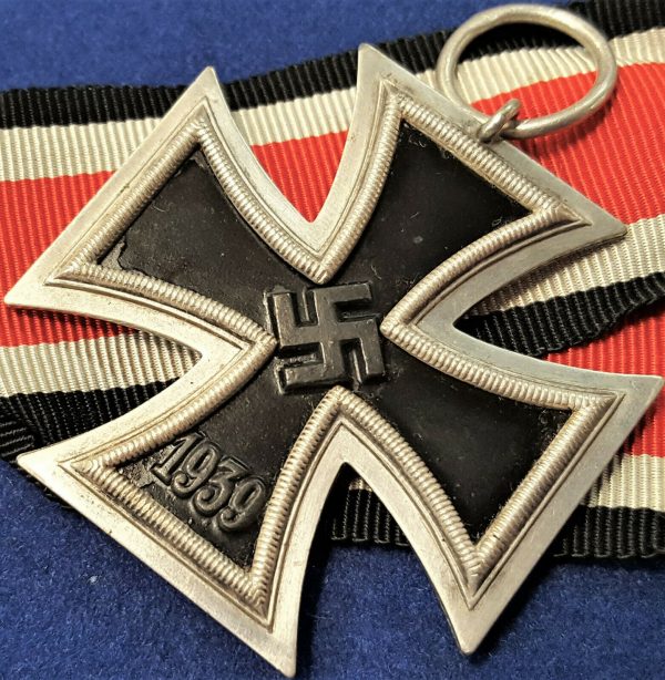 WW2 GERMAN IRON CROSS 2ND CLASS BY ERNST L. MULLER, PFORZHEIM