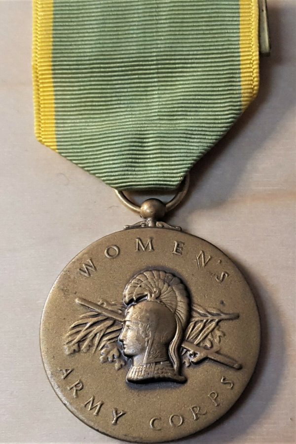 WW2 USA UNITED STATES WOMEN'S ARMY CORPS SERVICE MEDAL MILITARY