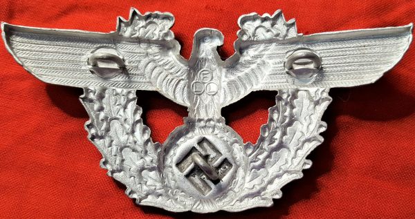 RARE WW2 GERMAN POLICE UNIFORM GENDARMERIE PERSONNEL'S MOTORCYCLE CRASH HELMET CAP BADGE BY FRIEDRICH LINDEN - Image 3