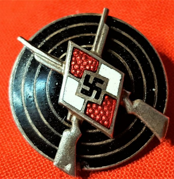 WW2 GERMAN HITLER YOUTH MARKSMAN'S UNIFORM BADGE M1/148 HEINRICH ULBRICHTS WITWE - Image 2