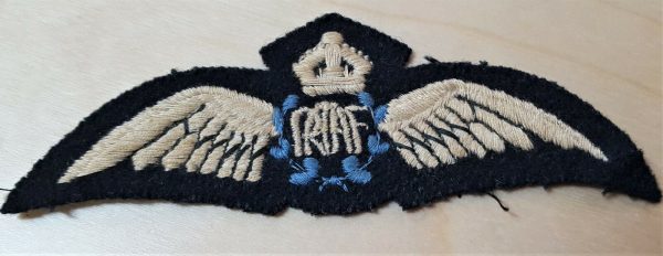 WW2 ROYAL AUSTRAL AIR FORCE WOVEN PILOT QUALIFICATION *RAAF* WINGS BADGE - Image 2