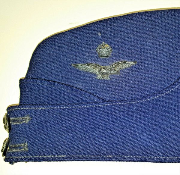 POST WW2 ROYAL AUSTRALIAN AIR FORCE OFFICER'S UNIFORM SIDE CAP RAAF 1943 DATED