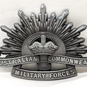 AUSTRALIAN ANZAC WW1 & WW2 NURSES SILVER RISING SUN UNIFORM HAT CAP BADGE MEDAL