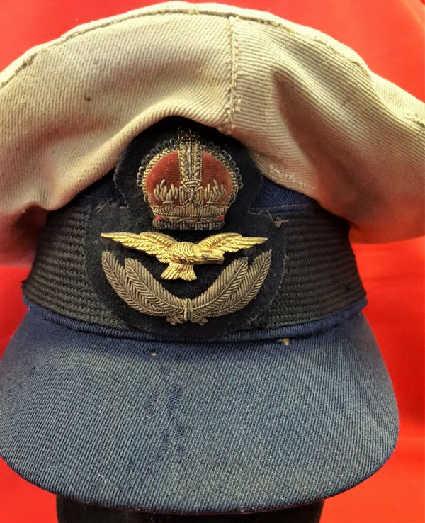 WW2 ROYAL AUSTRALIAN AIR FORCE UNIFORM FLYING PEAKED CAP RAAF HAT - Image 2