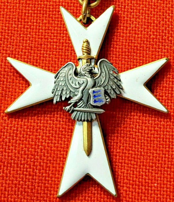 IMMEDIATE POST WW1 ESTONIA WHITE CROSS OF THE CIVIL GUARD 3RD CLASS MEDAL