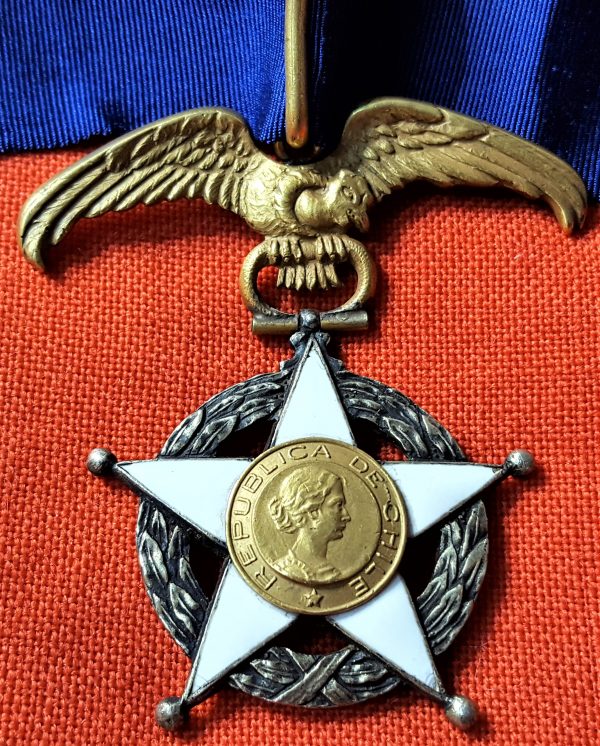 RARE WW1 & WW2 ERA REPUBLIC OF CHILE ORDER MERIT GRAND OFFICER GRADE MEDAL BADGE - Image 3