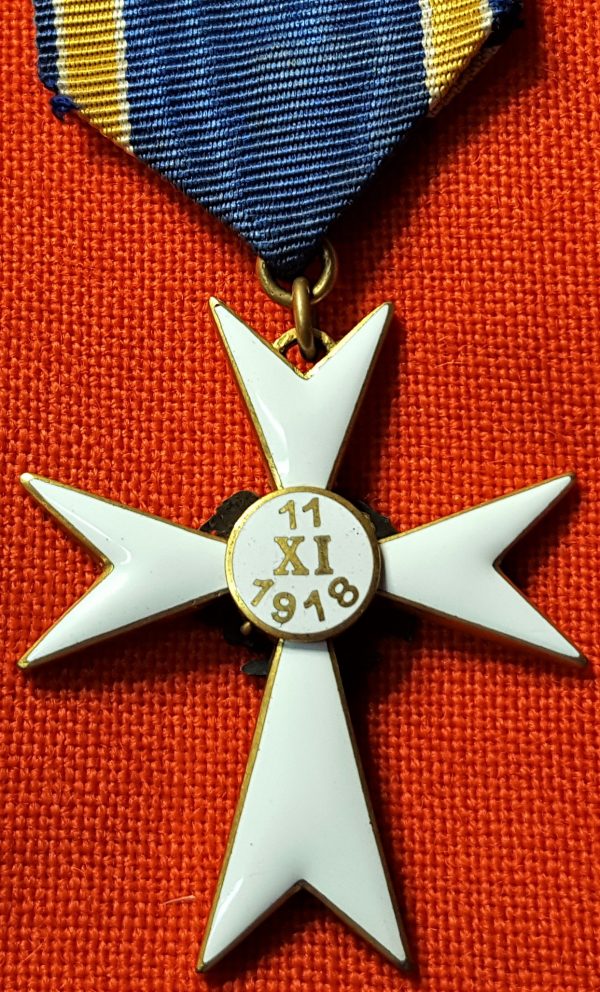 IMMEDIATE POST WW1 ESTONIA WHITE CROSS OF THE CIVIL GUARD 3RD CLASS MEDAL - Image 4