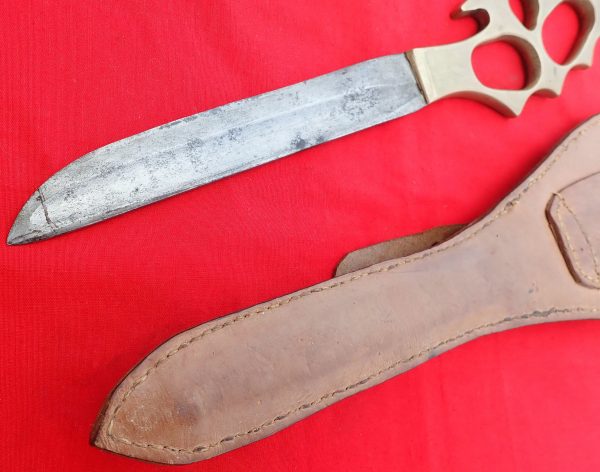 RARE WW2 BRITISH ARMY COMMANDO SPOECIAL FORCES SKULL KNIFE & SCABBARD