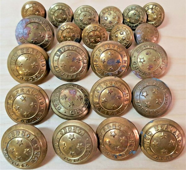 NEW ZEALAND ARMY DEFENCE FORCE UNIFROM SERVICE BRASS BUTTONS WW2 WW1