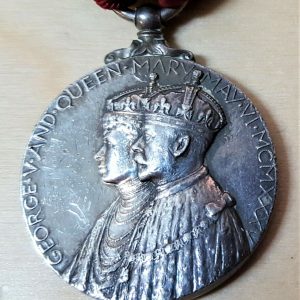 VINTAGE PRE WW2 KING GEORGE V SILVER JUBILEE MEDAL 1935