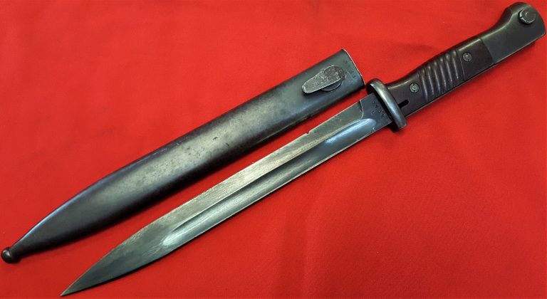 WW2 GERMAN K98 SERVICE BAYONET MATCHING NUMBERED SCABBARD FNJ 1943 BY ALEXANDER COPPEL GmbH (aka ALCOSO), SOLINGEN. - Image 3