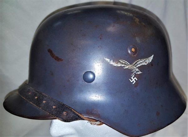 WW2 German Luftwaffe double decal M35 steel helmet by Vereinigte Deutsche Nickelwerke