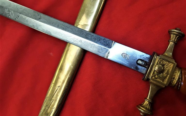 WW1 & WW2 German Navy officer’s converted Imperial pattern dagger & scabbard by Kirschbaum of Solingen - Image 8