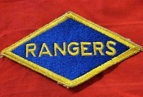 RARE VINTAGE WW2 ISSUE US ARMY RANGERS UNIFORM UNIT SLEEVE PATCH BADGE