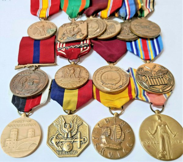 14 X VINTAGE WW2 ERA US NAVY & ARMY UNIFORM MEDALS INCLUDING GULF WAR