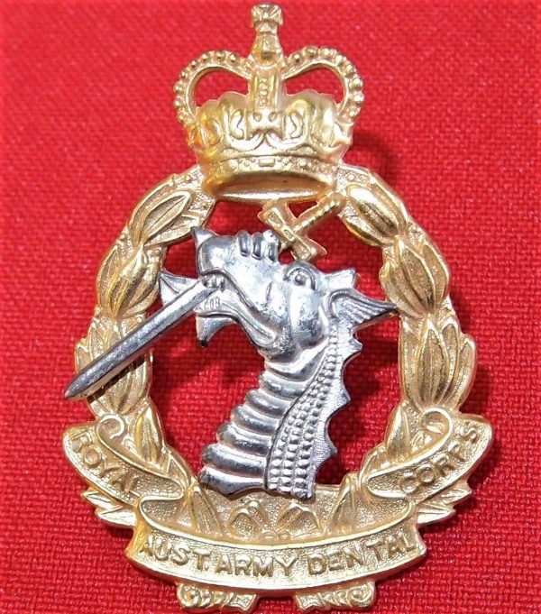 1953 VIETNAM WAR ROYAL AUSTRALIAN ARMY DENTAL CORPS BRASS UNIFORM CAP BADGE